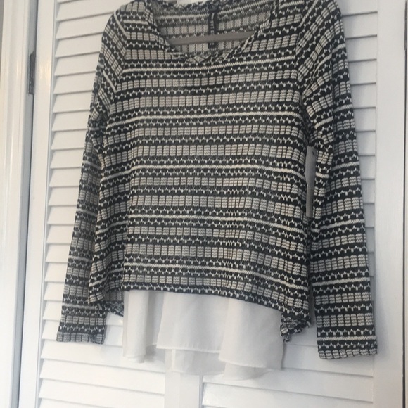 Brand new Design lab size small long sleeve shirt - Picture 9 of 9